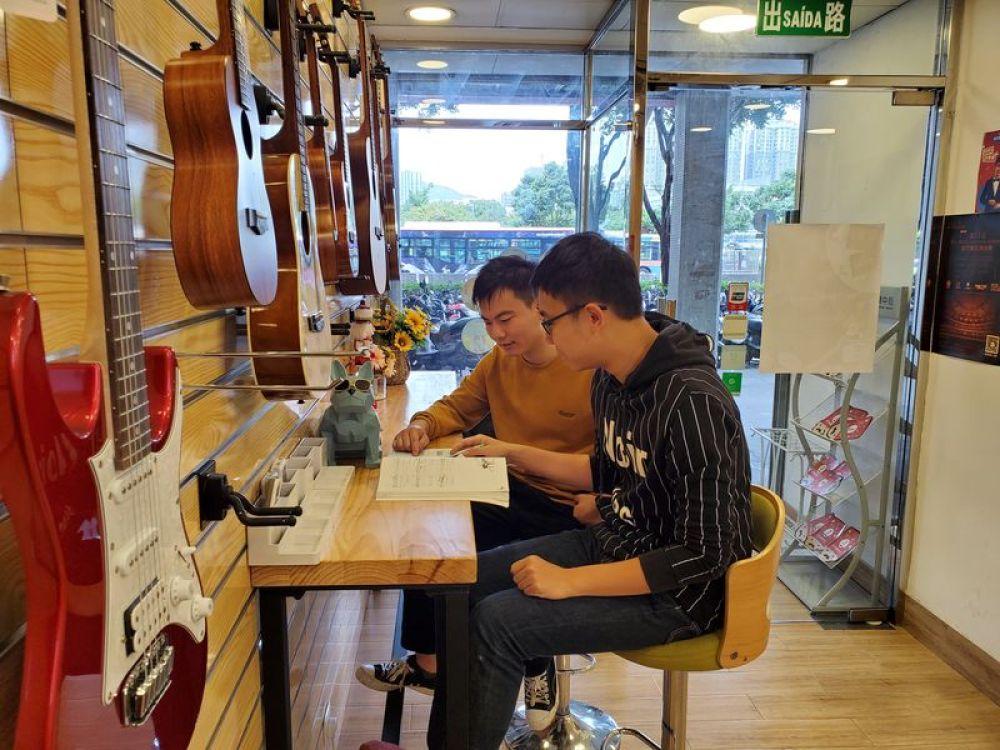 探索未来之路，澳门精准服务的全面释义、解释与落实